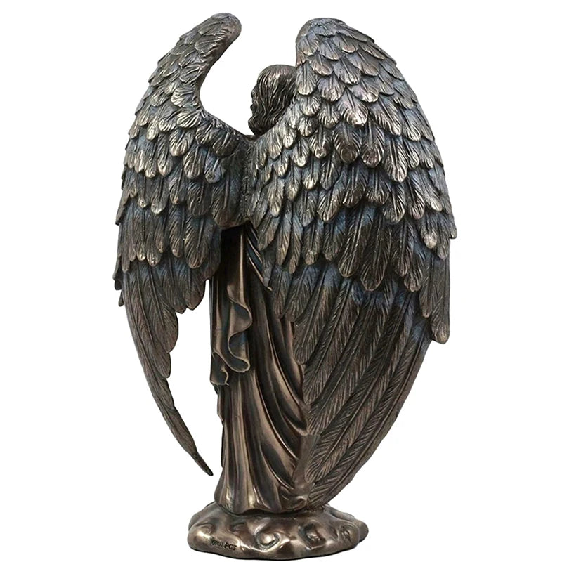 Escultura de Anjo Geométrica